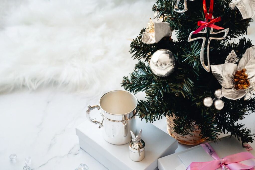 When Should I Start Introducing My Baby To A Cup?